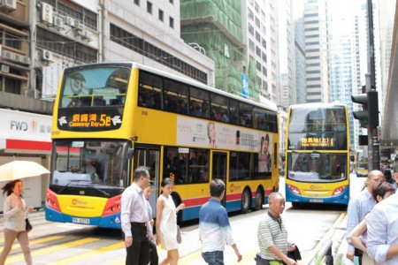Hong Kong, harva bussi matala.