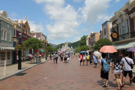 Disneyland, Main Street USA ja Rinsessan linna.