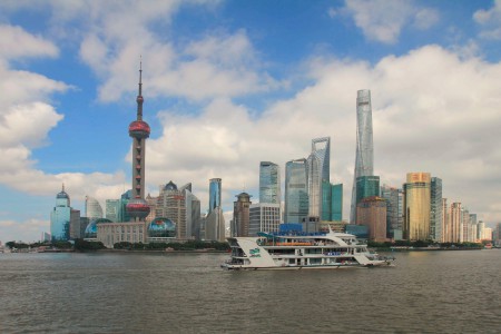 Rantabulevardi Bund ja hotellin ympäristö