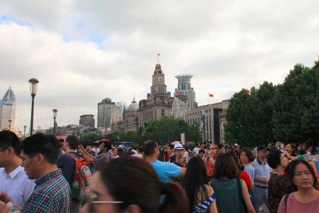 Rantabulevardi Bund ja hotellin ympäristö