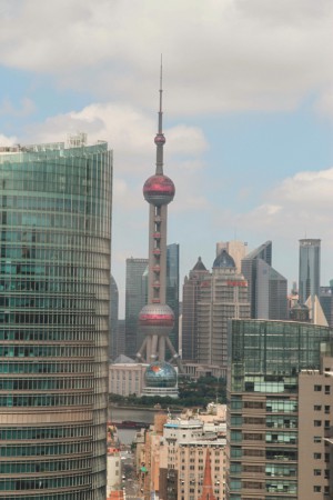 Rantabulevardi Bund ja hotellin ympäristö