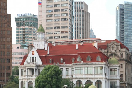 Rantabulevardi Bund ja hotellin ympäristö