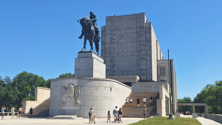 Vitkovin kukkulan kansallismonumentti, Jan Zizkan ratsastajapatsas