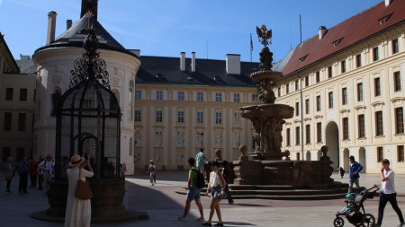 Prahan linnan sisäpiha