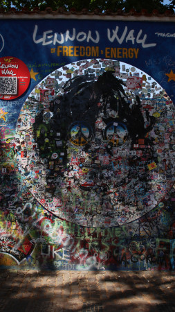 John Lennon seinä
