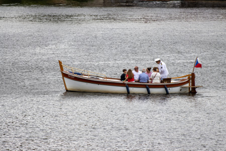 Vltava-joen vesiliikennettä